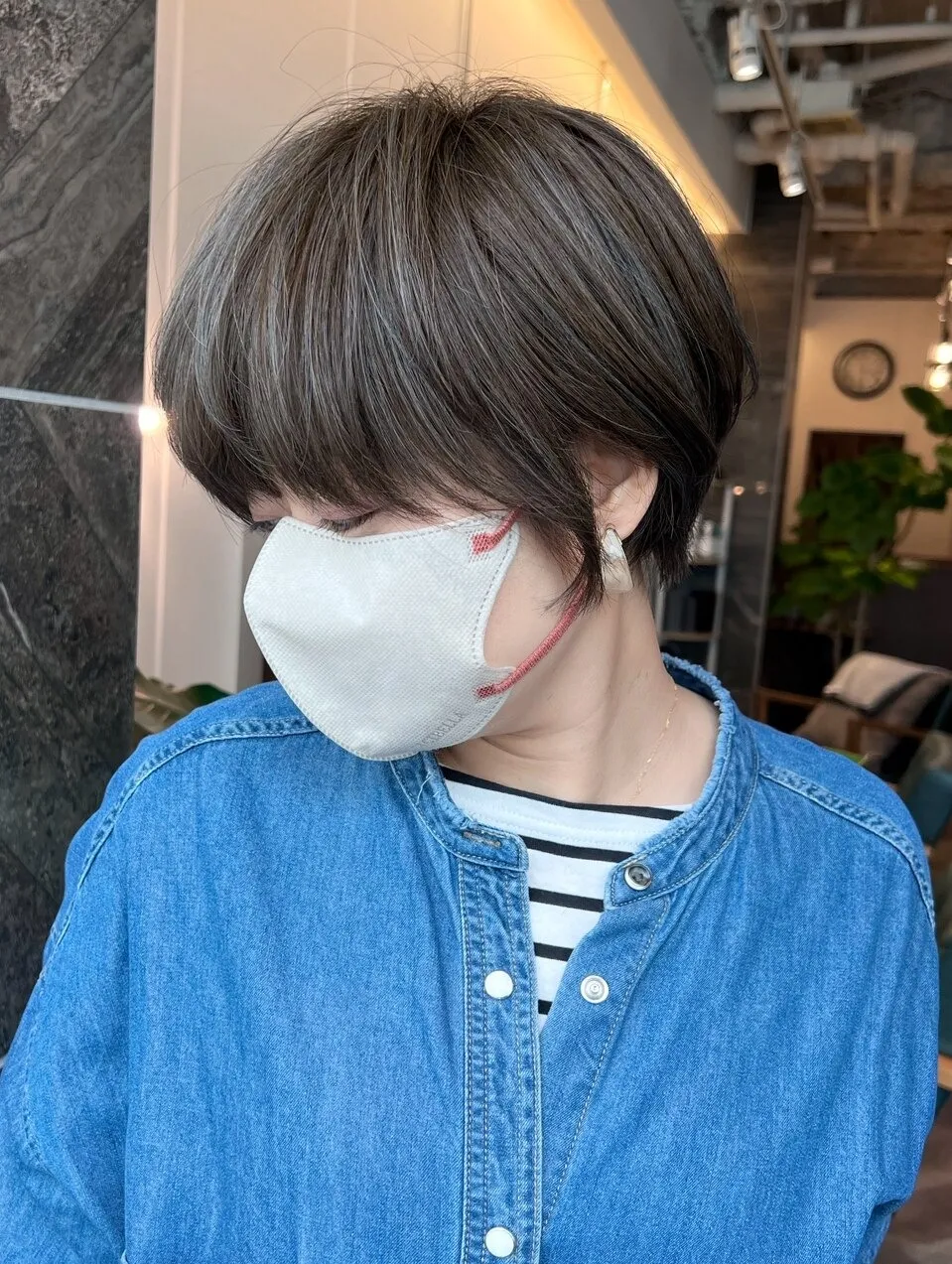 ハイライト 髪質改善 ショート シルバー 脱白髪染め白髪ぼかし