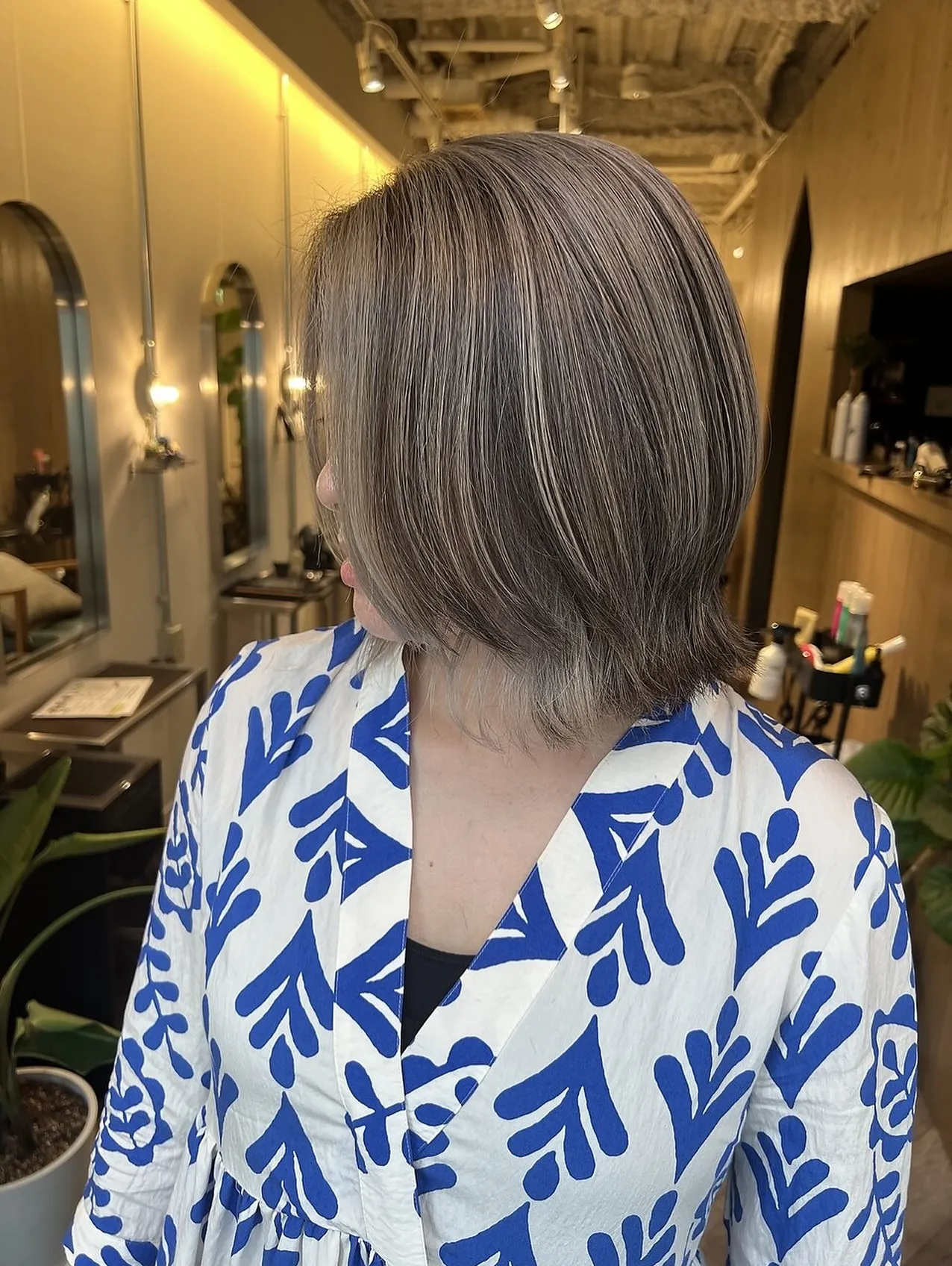 白髪をぼかして、軽やかに。